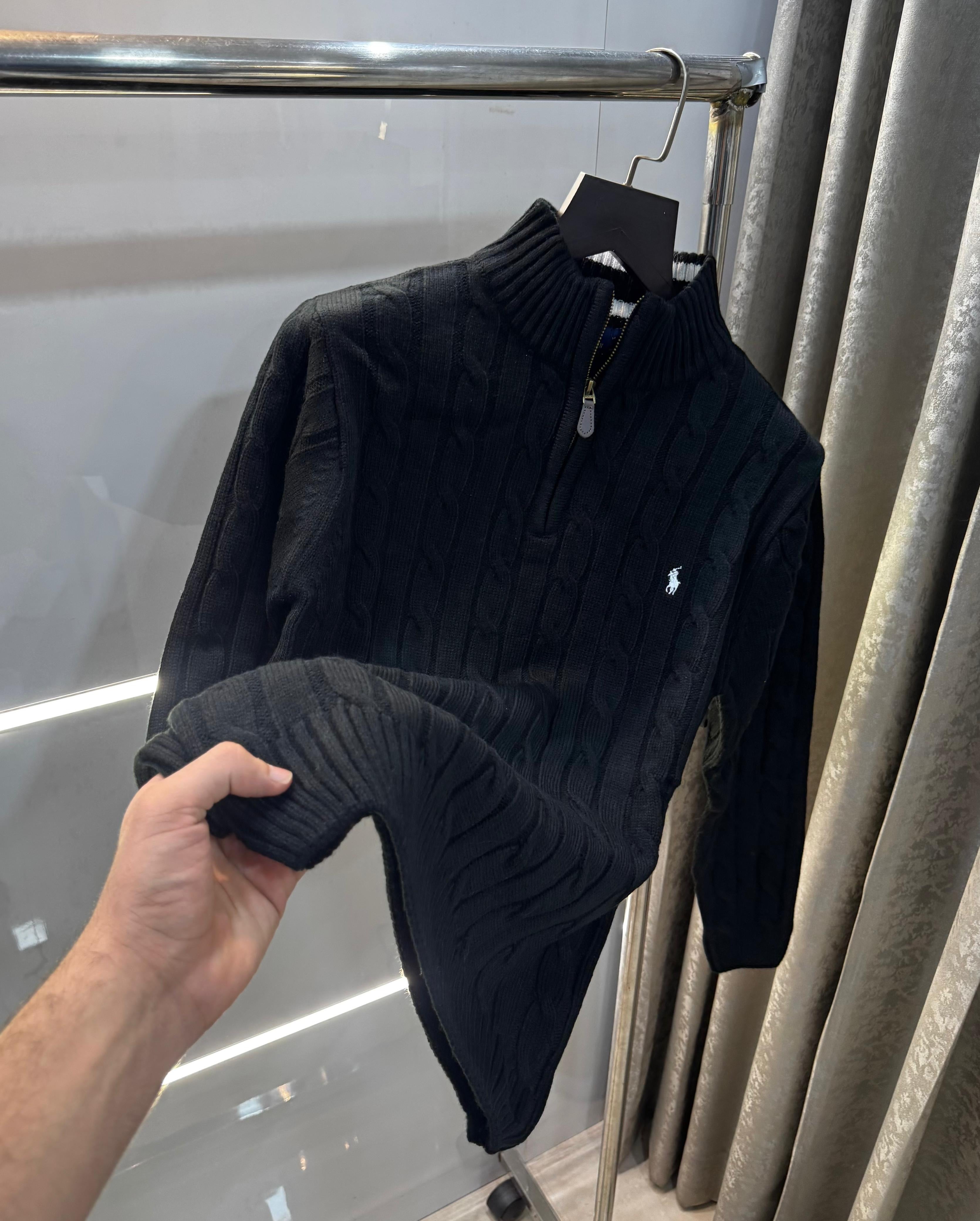 Ralph  Lauren Black Embroidery White Logo Imported Knitted Pull Over
