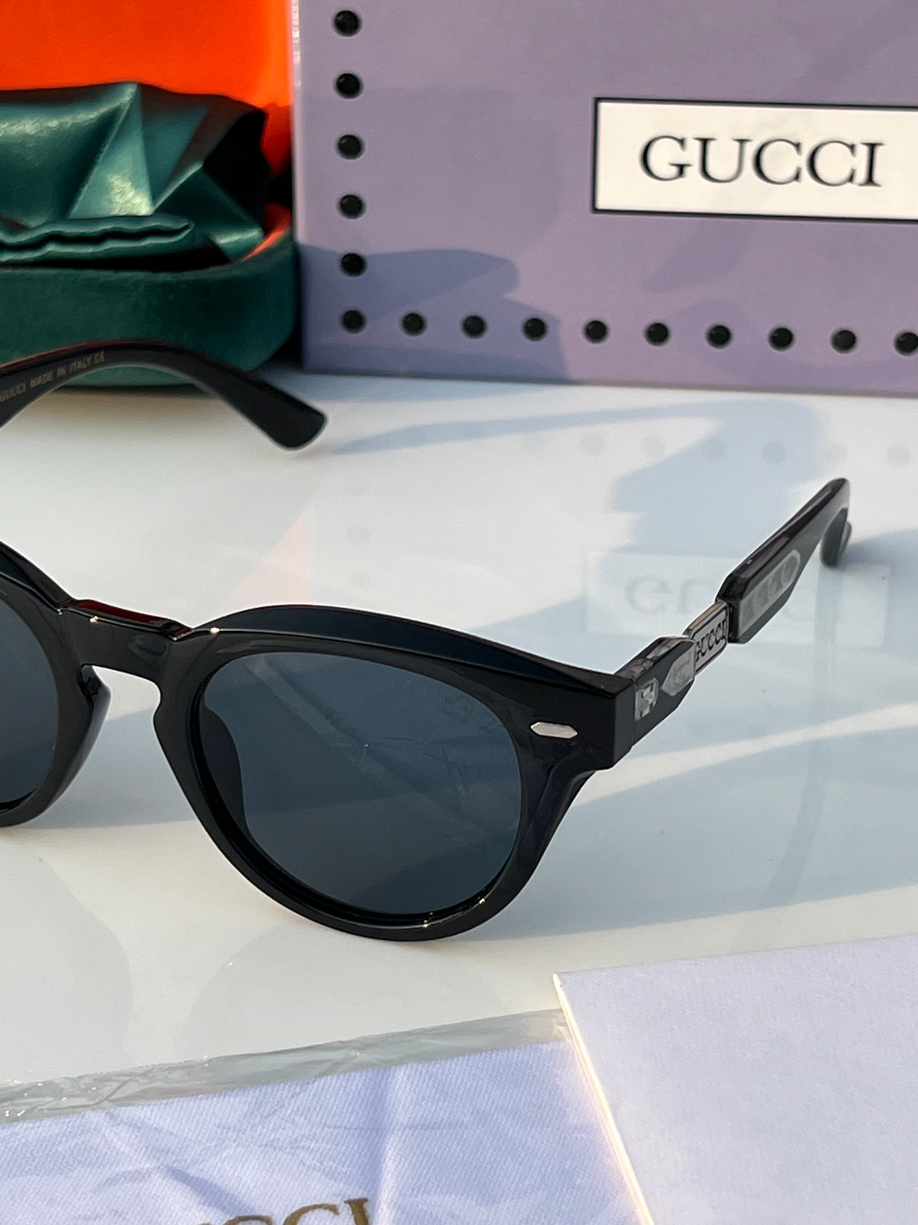 9u-CcI 2921 black silver