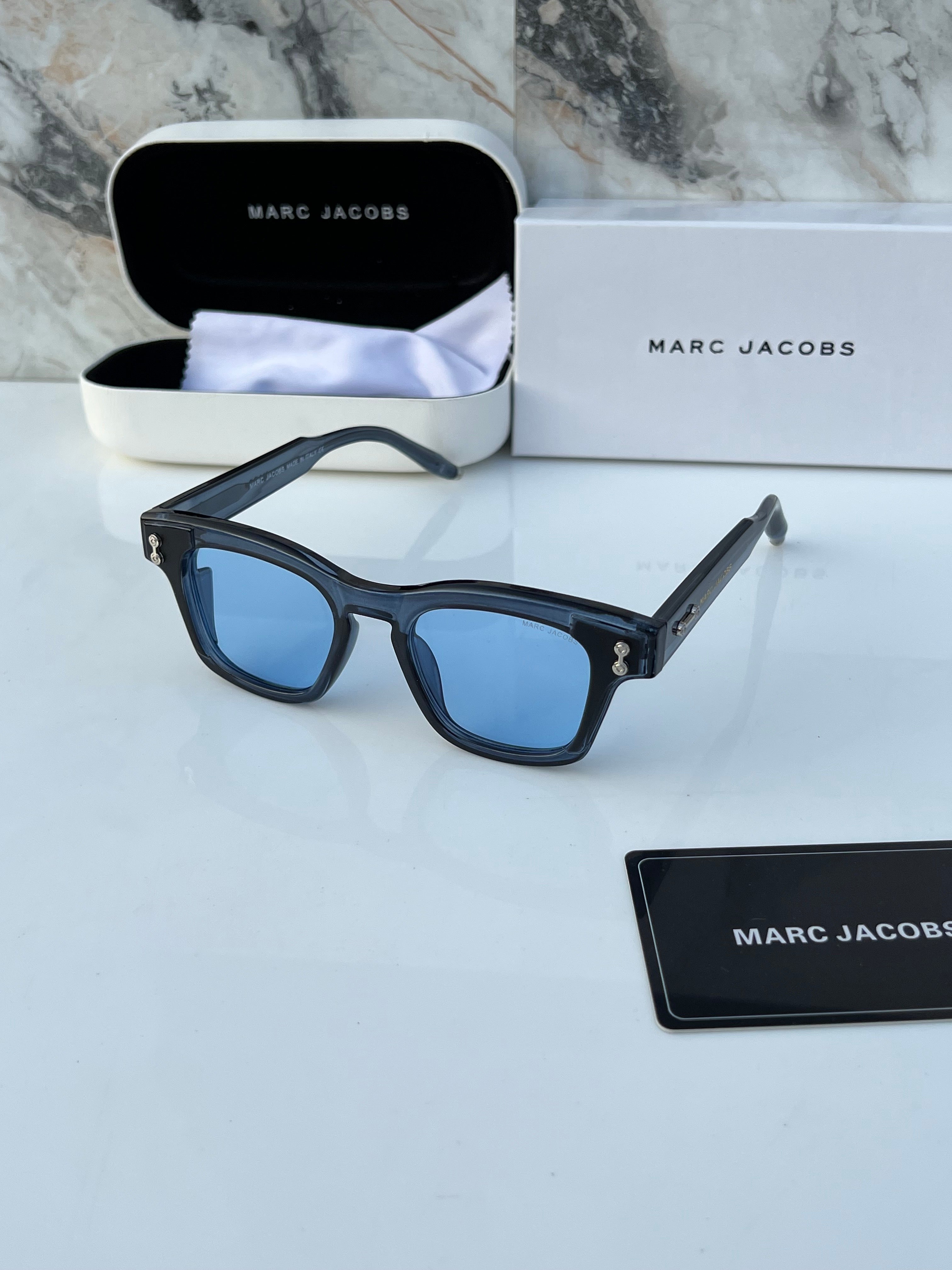 Marc_jacobs_1142_blue