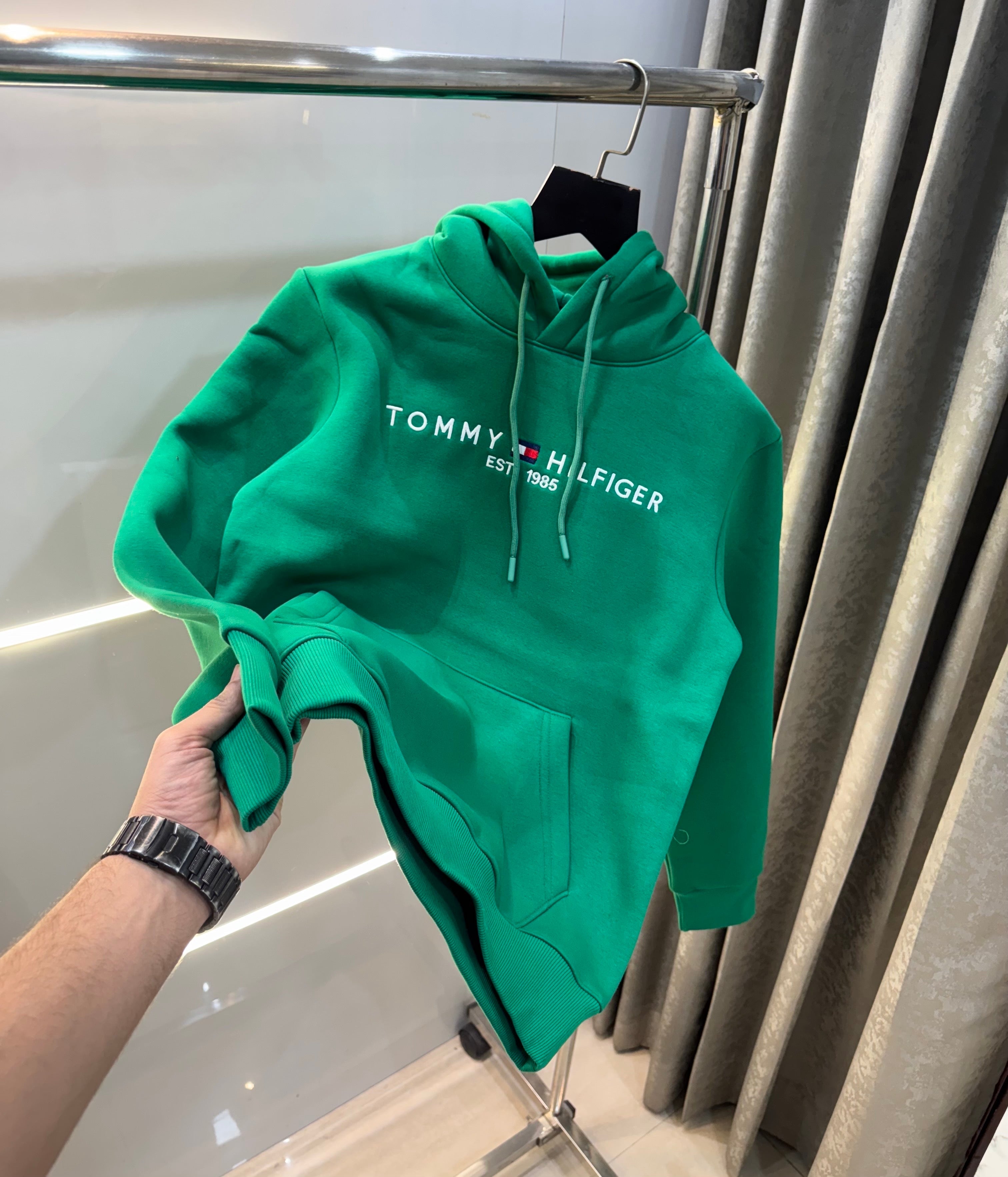Tomm y Hilfiger Green Embroidery Logo Imported Hoodie Main image