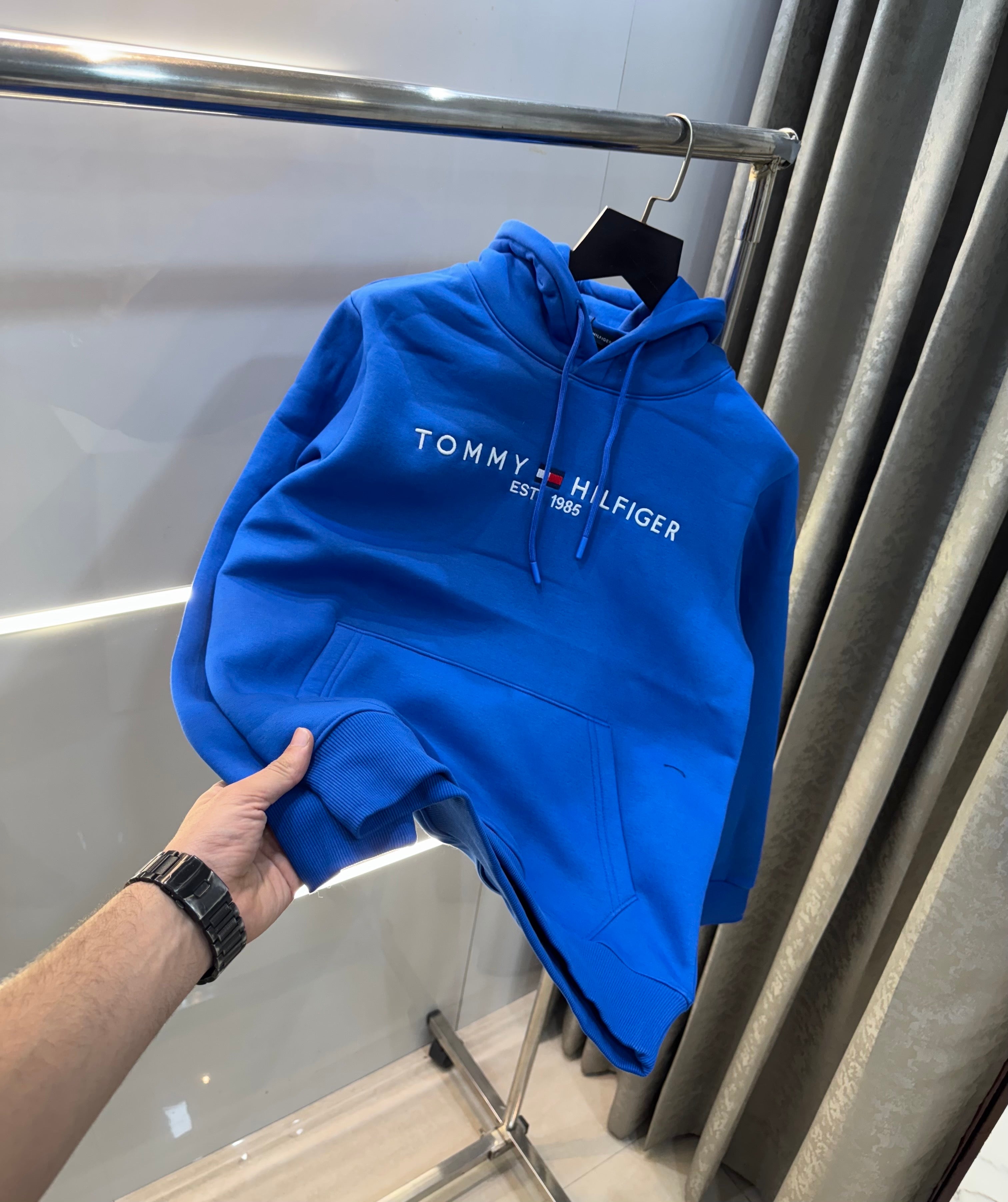 Tomm y Hilfiger Blue Embroidery Logo Imported Hoodie Main image