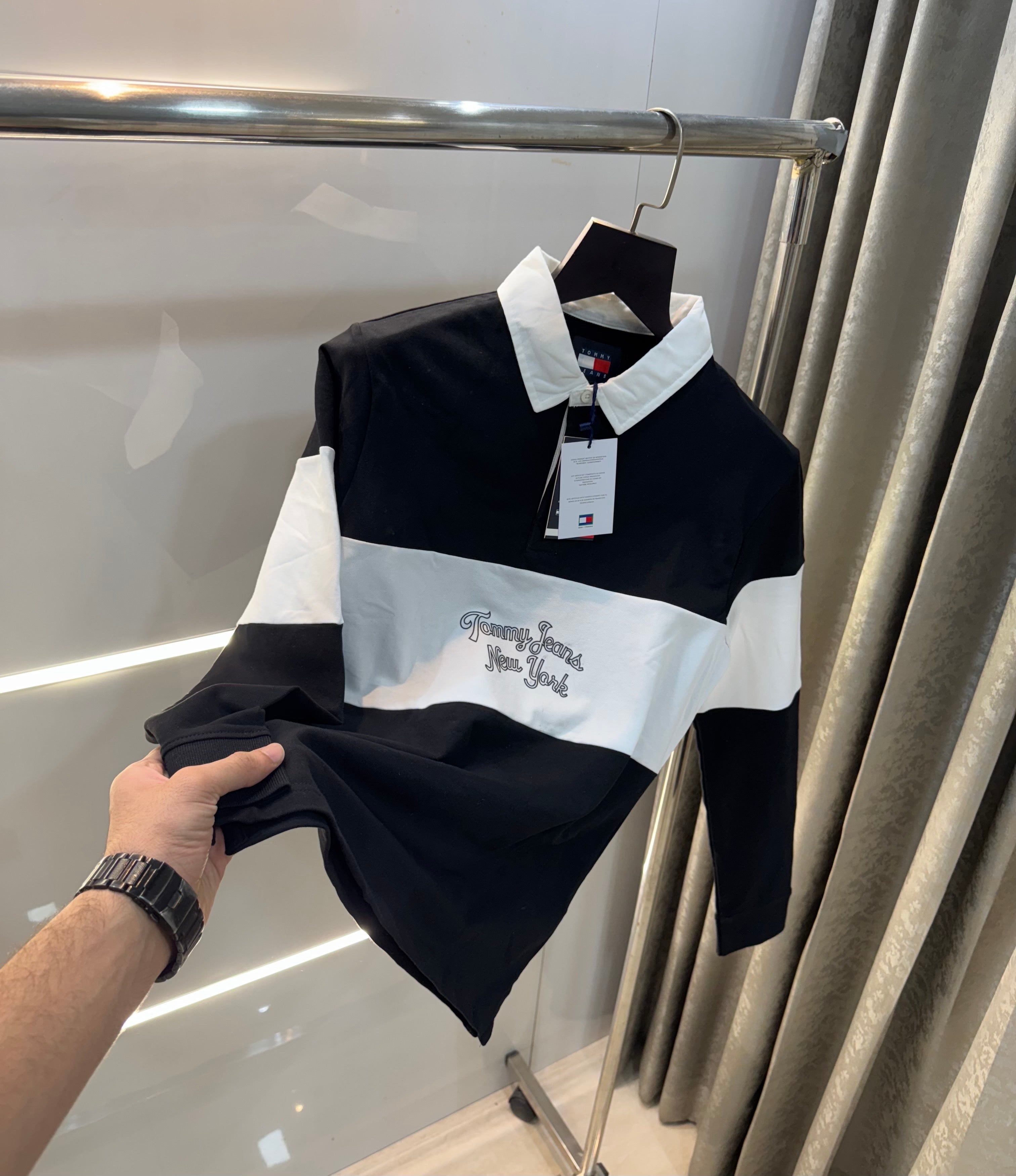 Tomm y Hilfiger Black Full Sleeve Polo T-Shirt