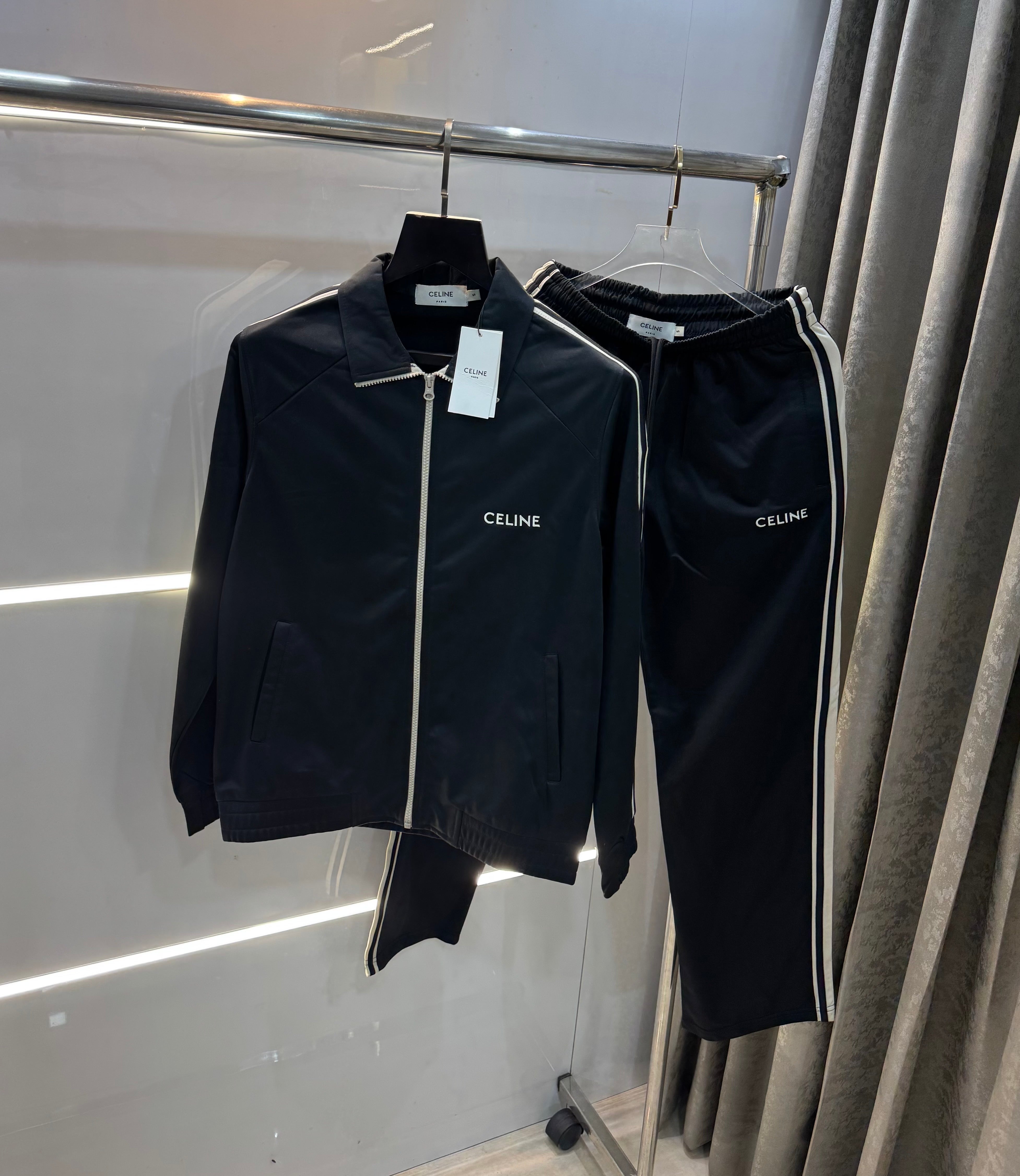 Celin e Black Embroidery Logo Imported Tracksuit Secondary image