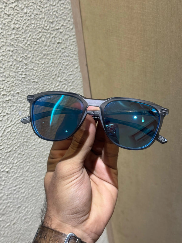 Oakle y Grey  Blue Premium Shade 4931