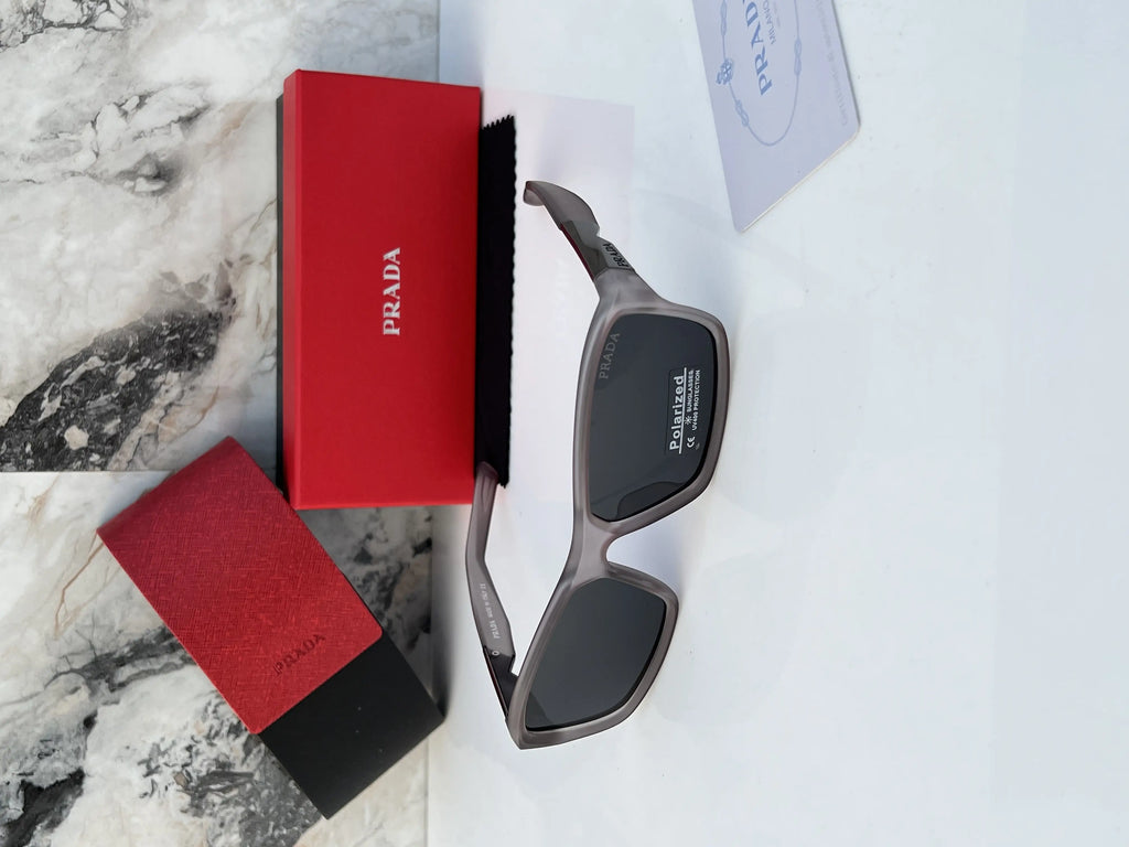 Prada_1319_grey