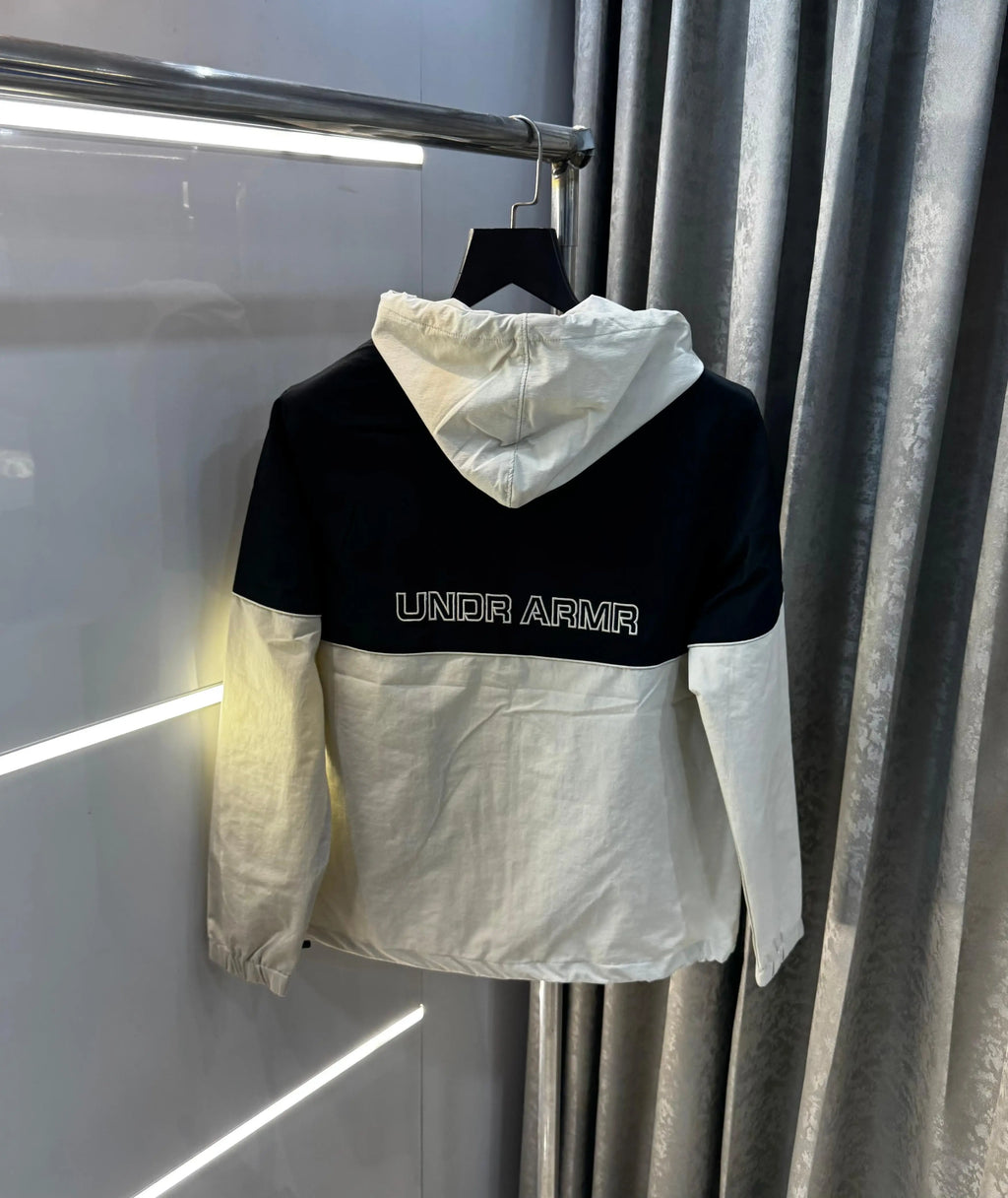Unde r Armour Black cer...@m  lu...x...ury Biker Edition WindBreaker