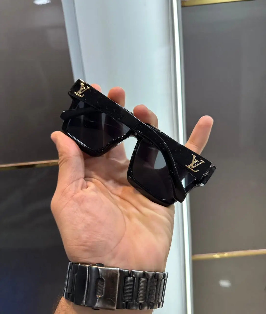 Louis  Vuitton Gold Black Premium Shades 8675
