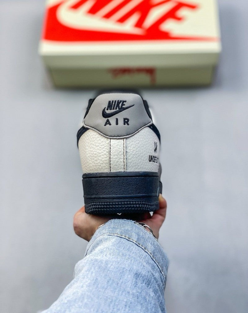Nike AirForce 1 07 Undefeated