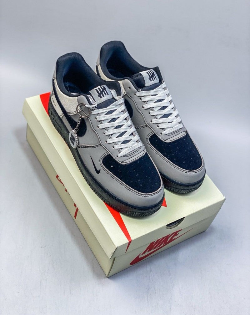Nike AirForce 1 07 Undefeated