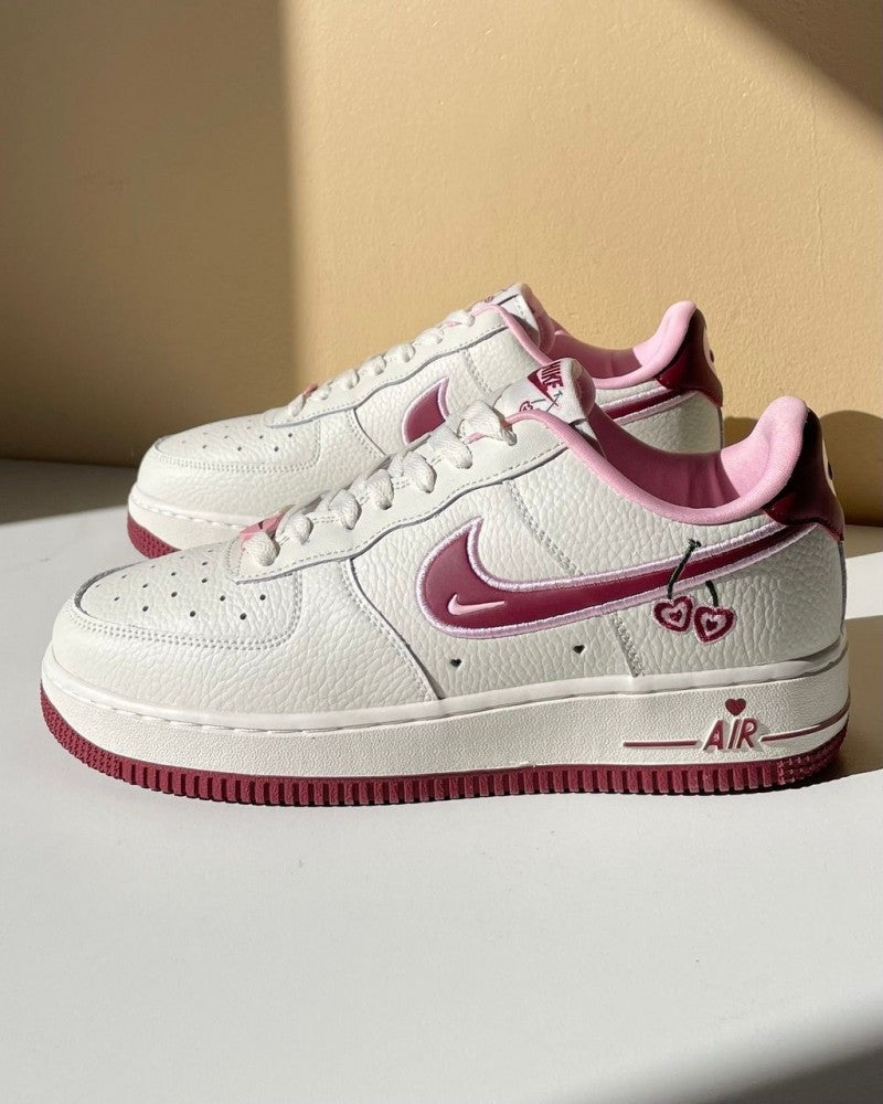 NIKE AIR FORCE 1 LOW VALENTINES DAY