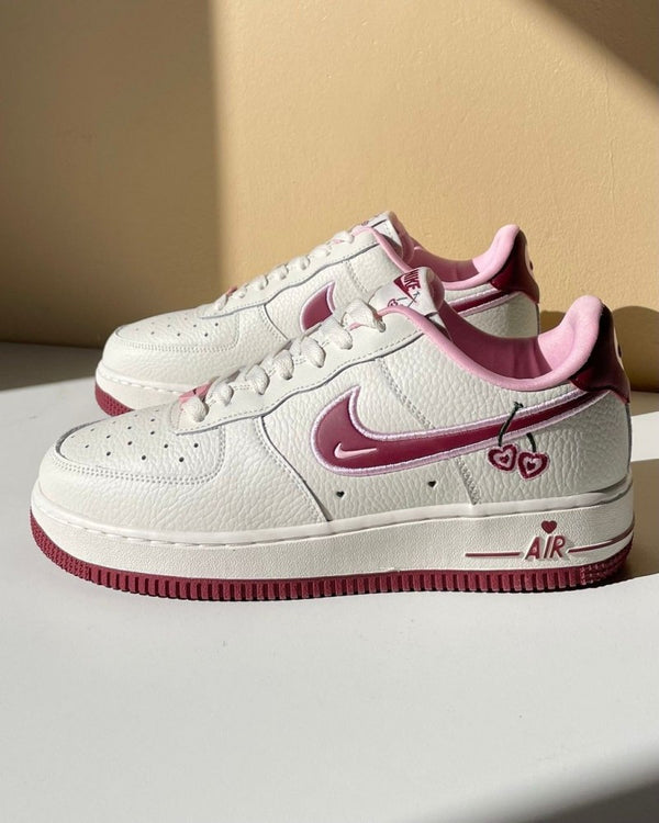 NIKE AIR FORCE 1 LOW VALENTINES DAY