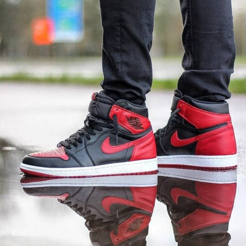 Jordan Retro 1 High Banned Bred toe Sneaker