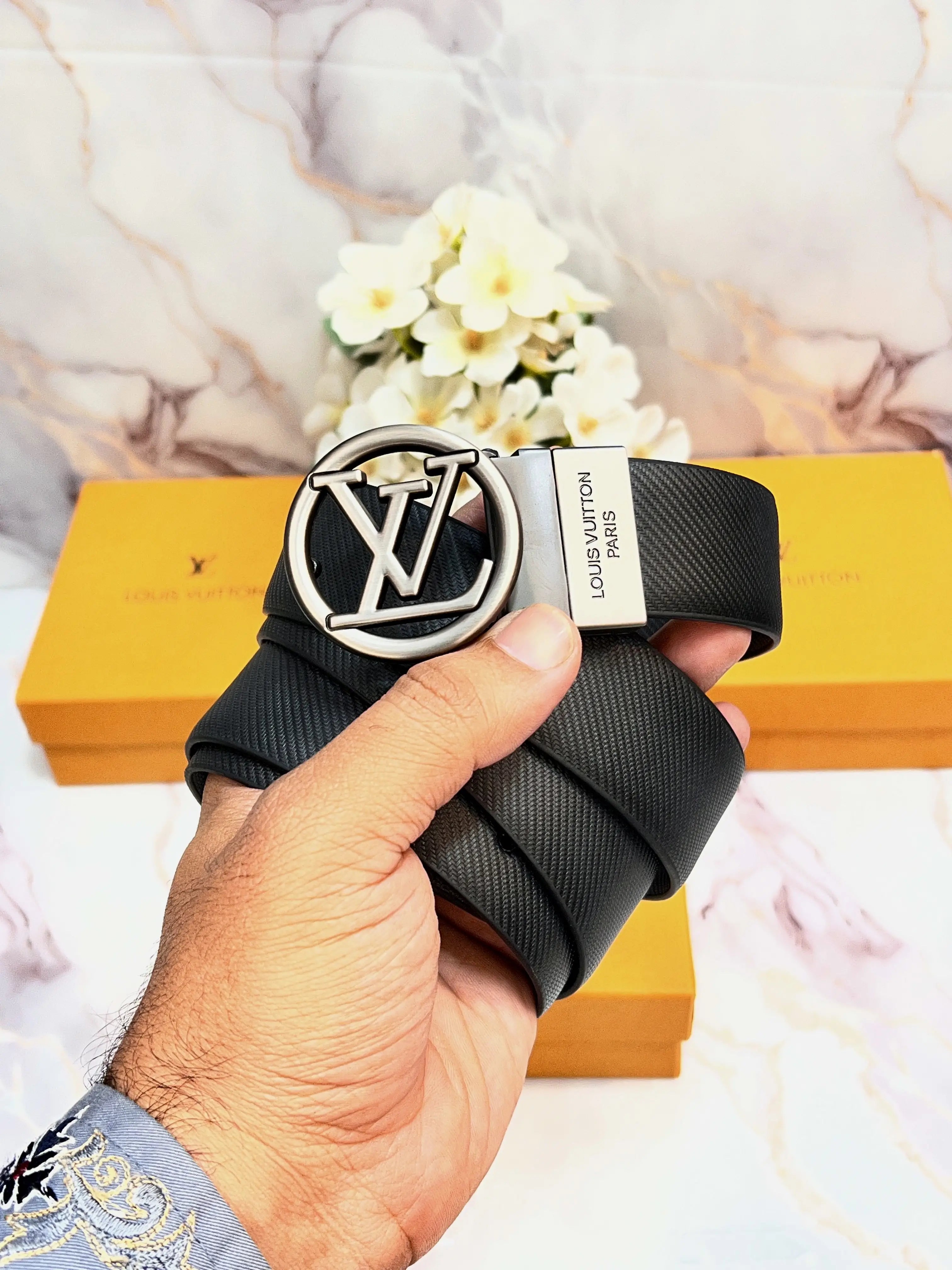 LV LO_uI$ VuiTTON PREMIUM QUALITY IMPORTED REVERSIBLE BELT WITH OG BO...X LV-215