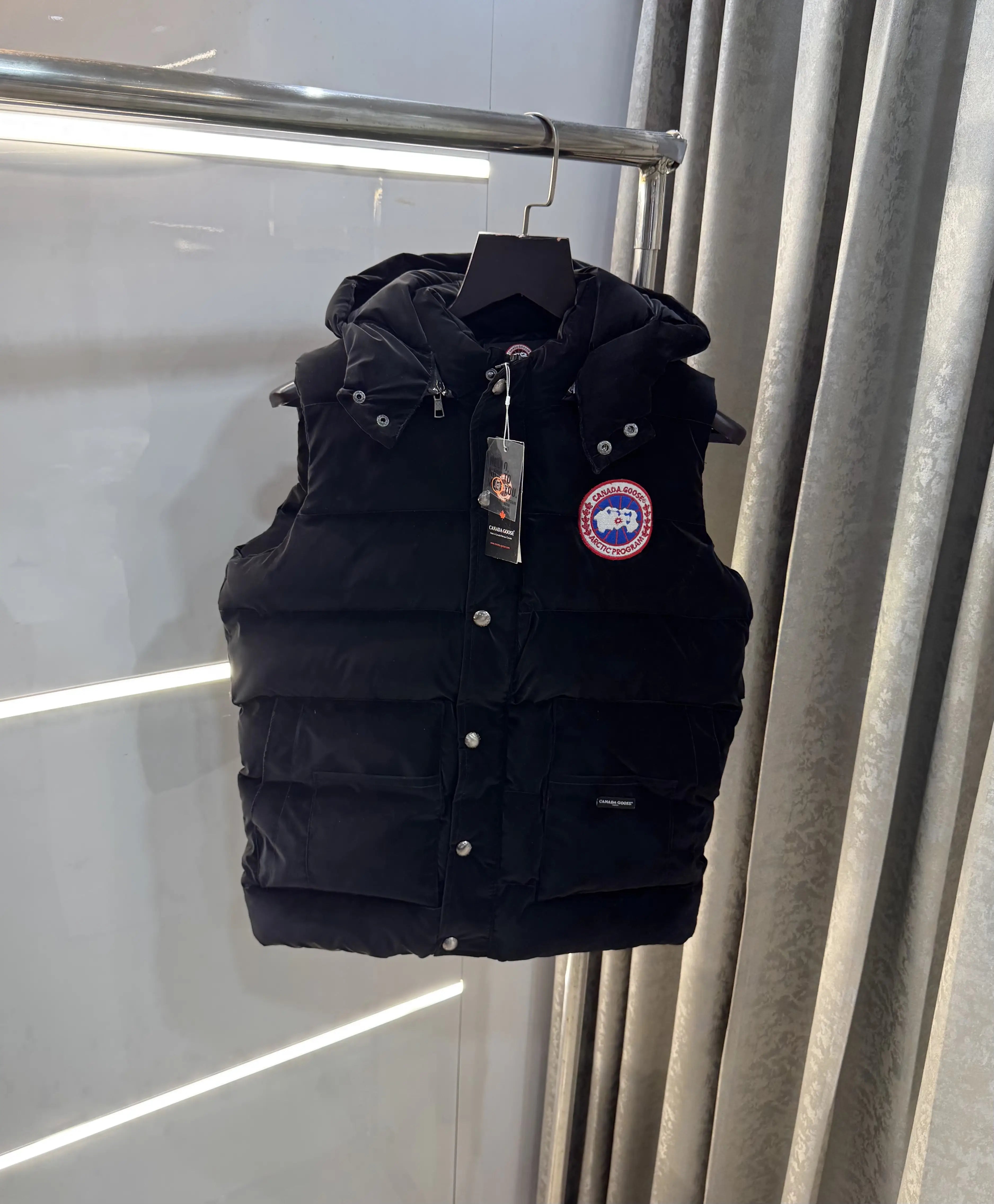 Canad a Goose Black Imported Puffer Jacket