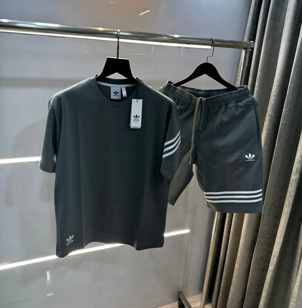 Adida s DarkGrey Strips Look Premium Classic Cord Set
