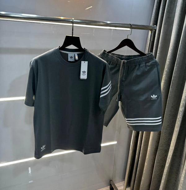 Adida s DarkGrey Strips Look Premium Classic Cord Set