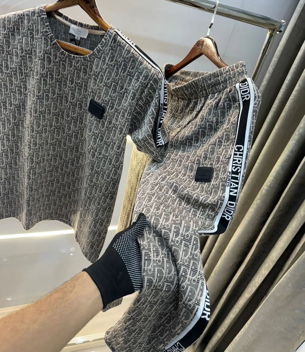 Christian Dio r Baige  MonogR_am Imported Lu·-X.ury Tracksuit