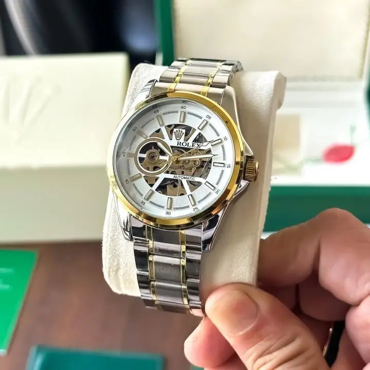 Role_x Silver White