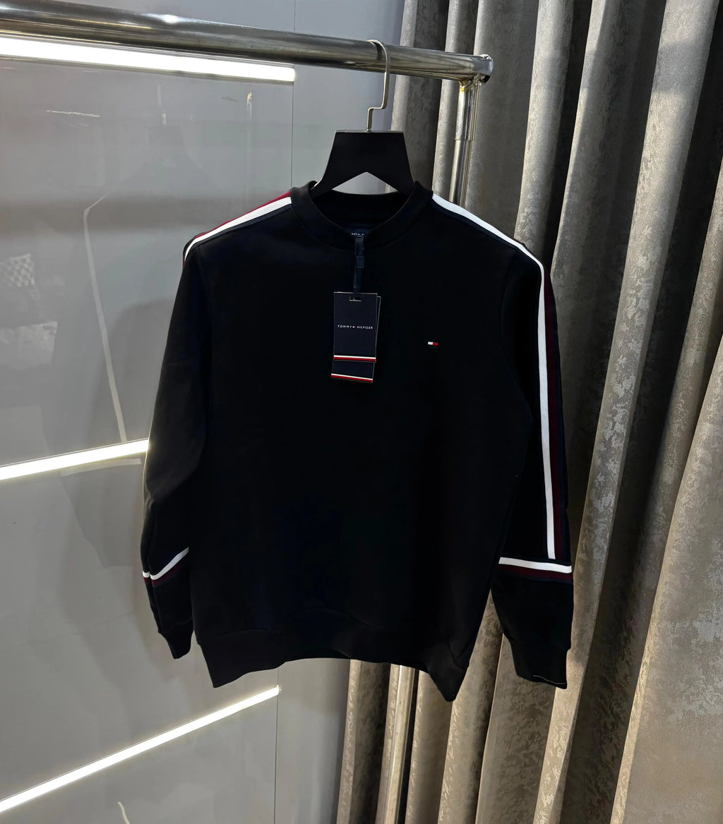 Tomm y Hilfiger Black  Premium Sweatshirt