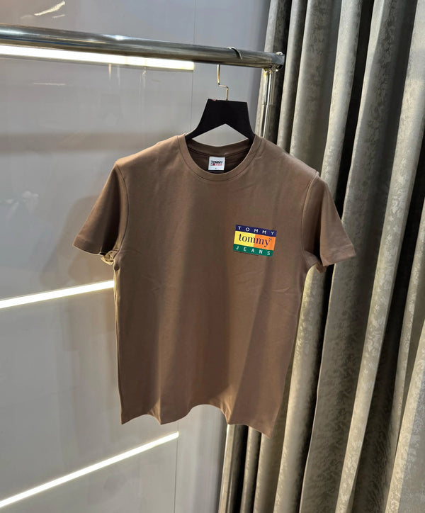 Tomm y Hilfiger Brown Printed Premium T-Shirt