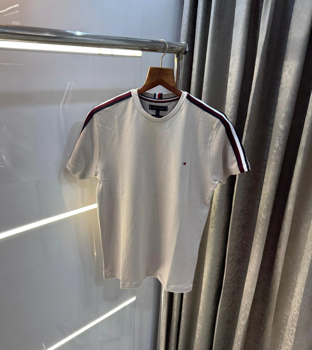 Tomm y Hilfiger Beige Printed Premium T-Shirt