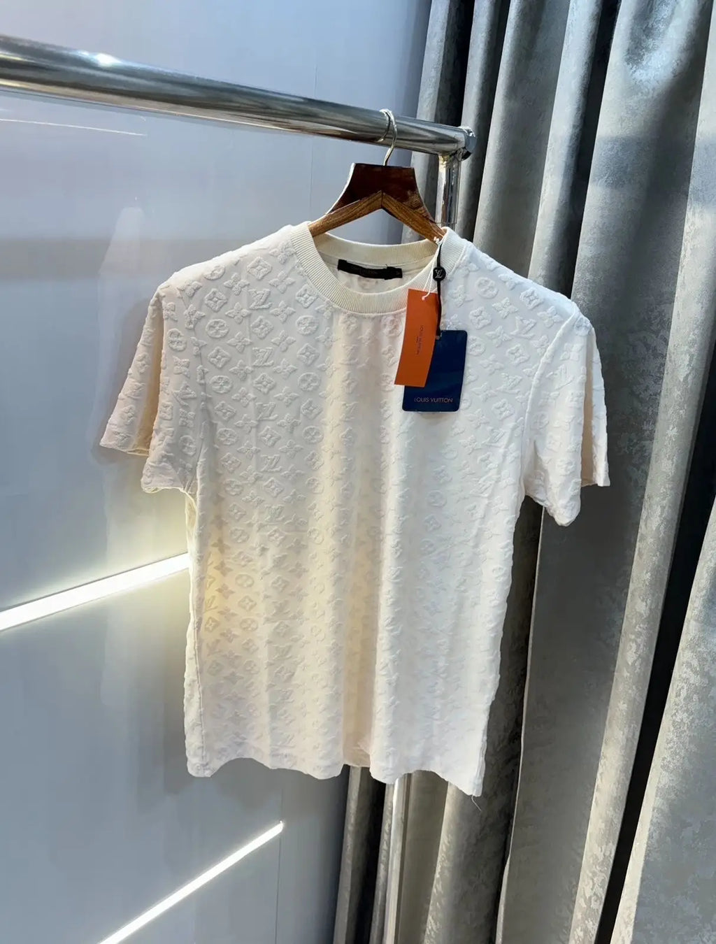 Louis Vuitto n creem  Emb0..5S Print Imported T-Shirt