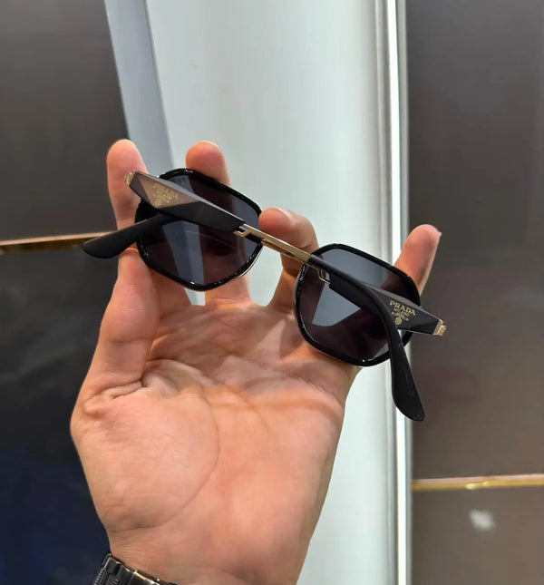 Prad a Gold Black Premium Shade 527