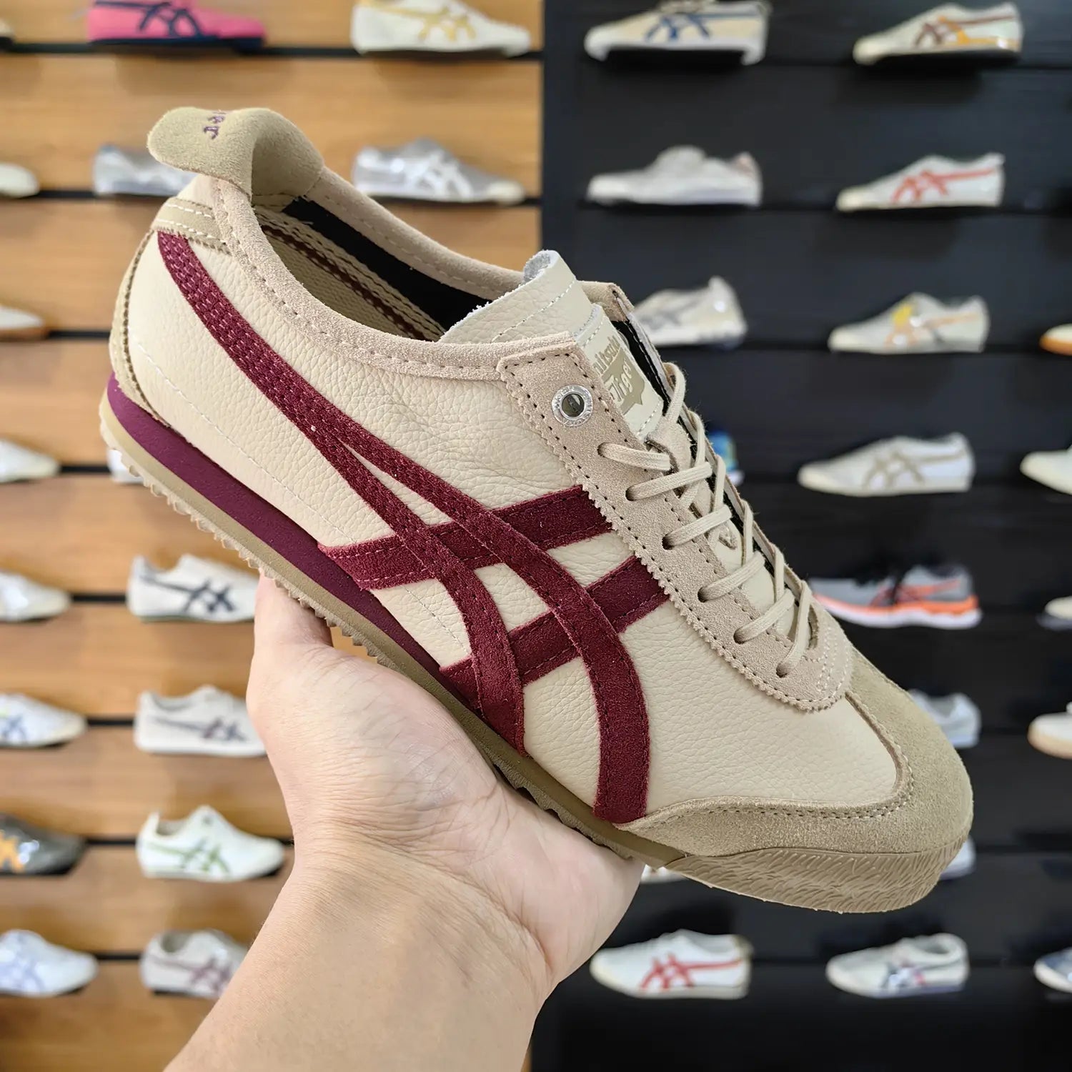 Onitsuka Tiger Mexico 66 SD Sneakers Beige Beet Juice Sneakers For Men