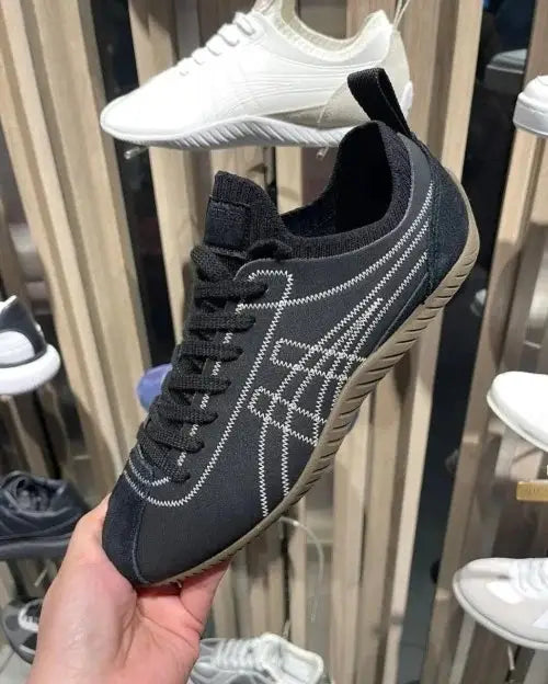 Onitsuka Tiger Sclaw Low Black White Sneakers For Mens