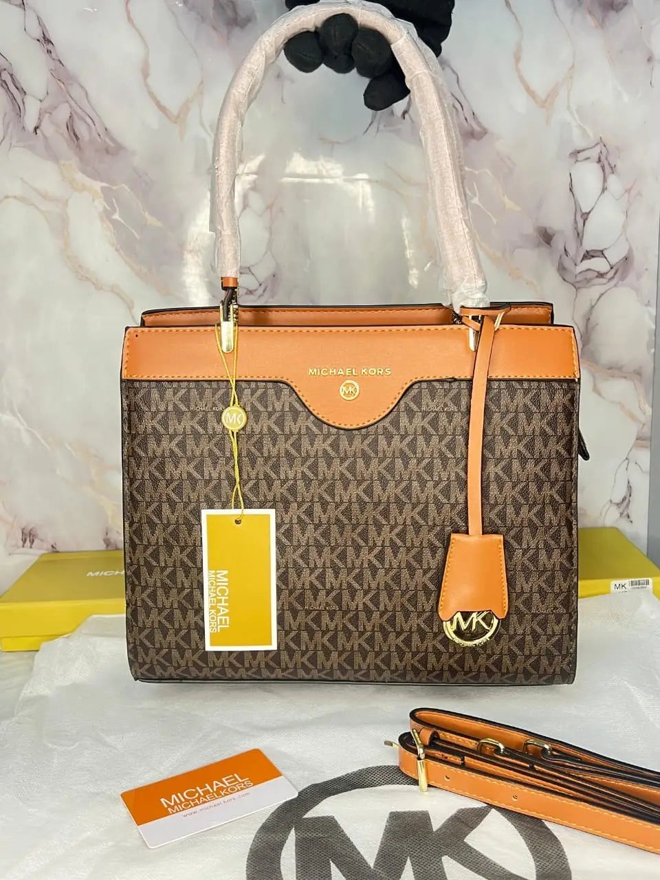 MK MICHAEL KORS MEDIUM SATCHEL BAG PREMIUM QUALITY WITH CARD KEYCHAIN AND DUSTBAG