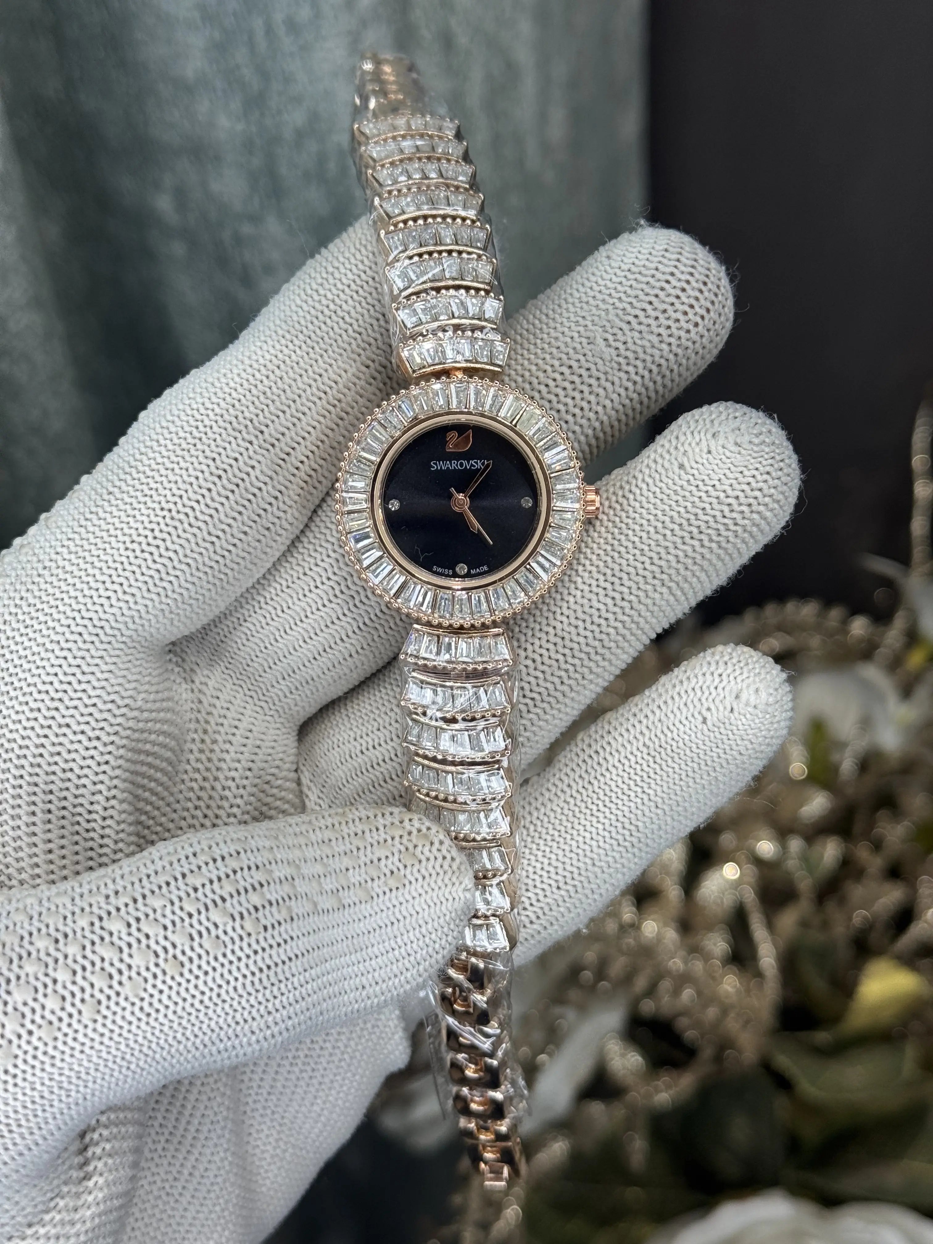 Swarovsk i Diamond Copper Black Ladies Premium Watch