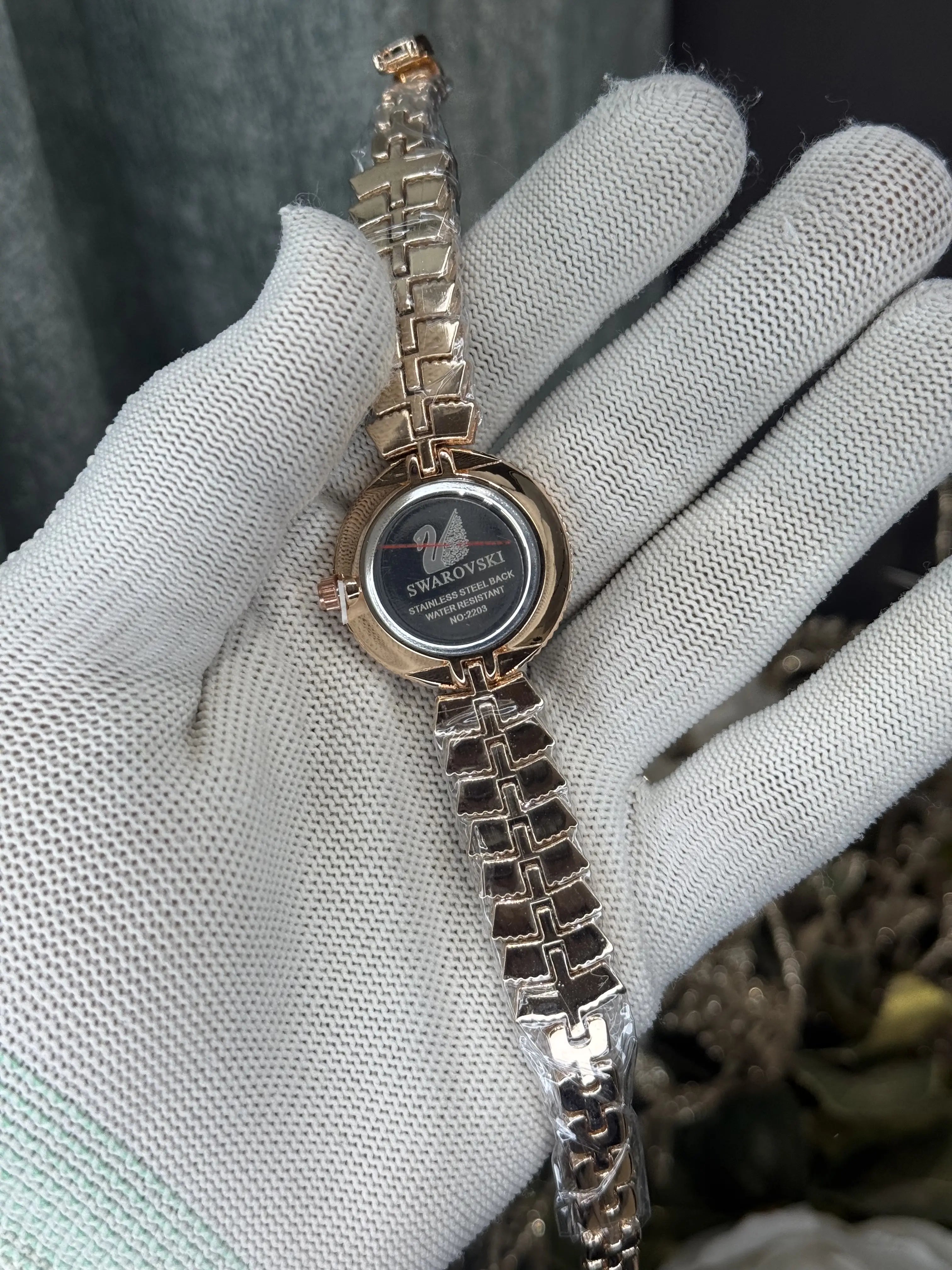 Swarovsk i Diamond Copper Black Ladies Premium Watch