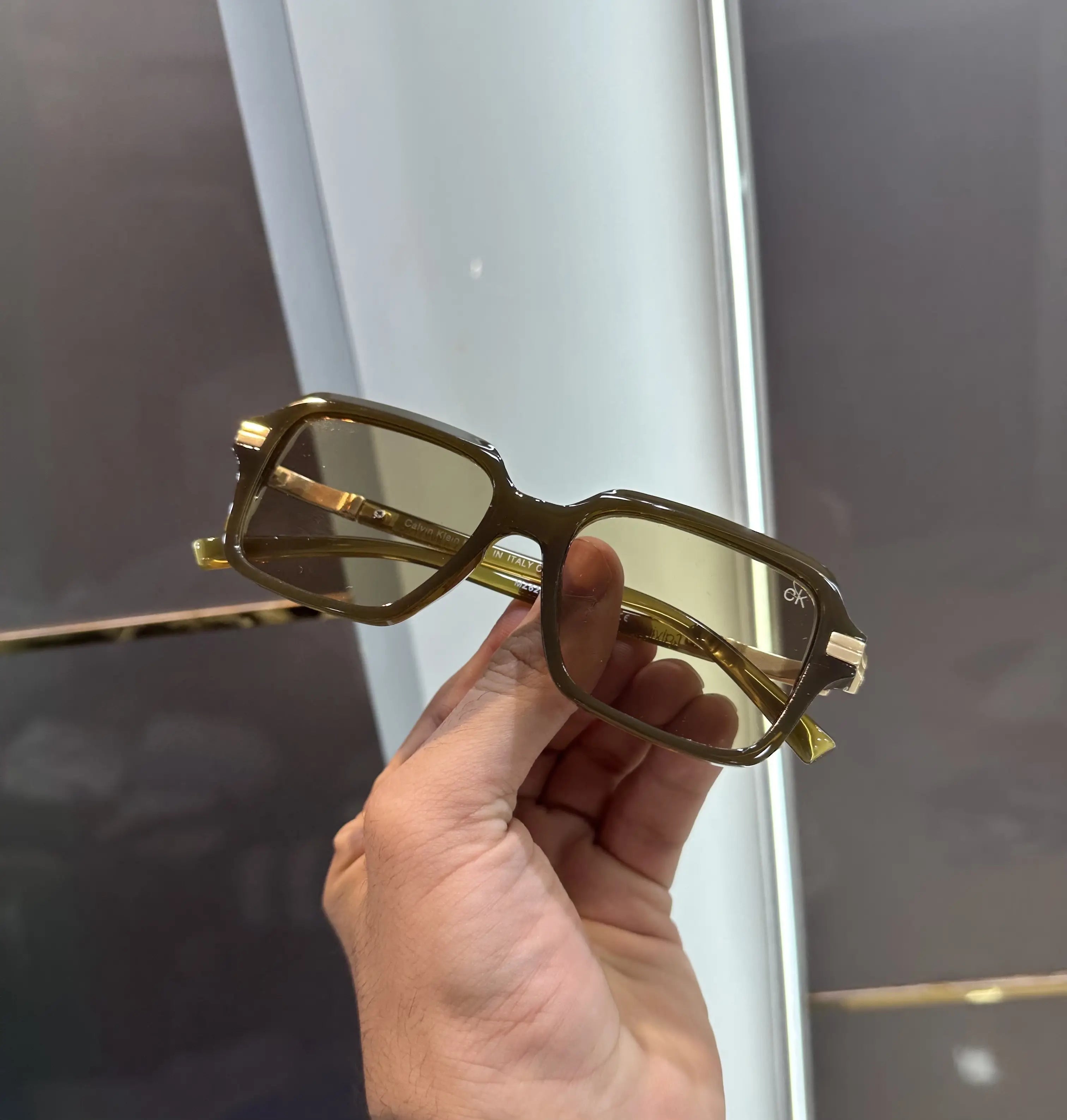 Calvin  Klein Gold Green Premium Shade 2014