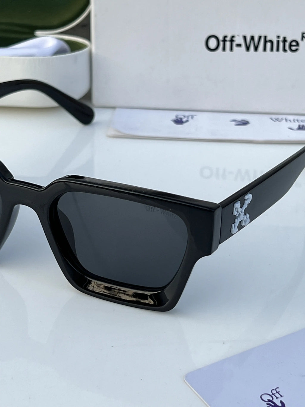 Off white black white