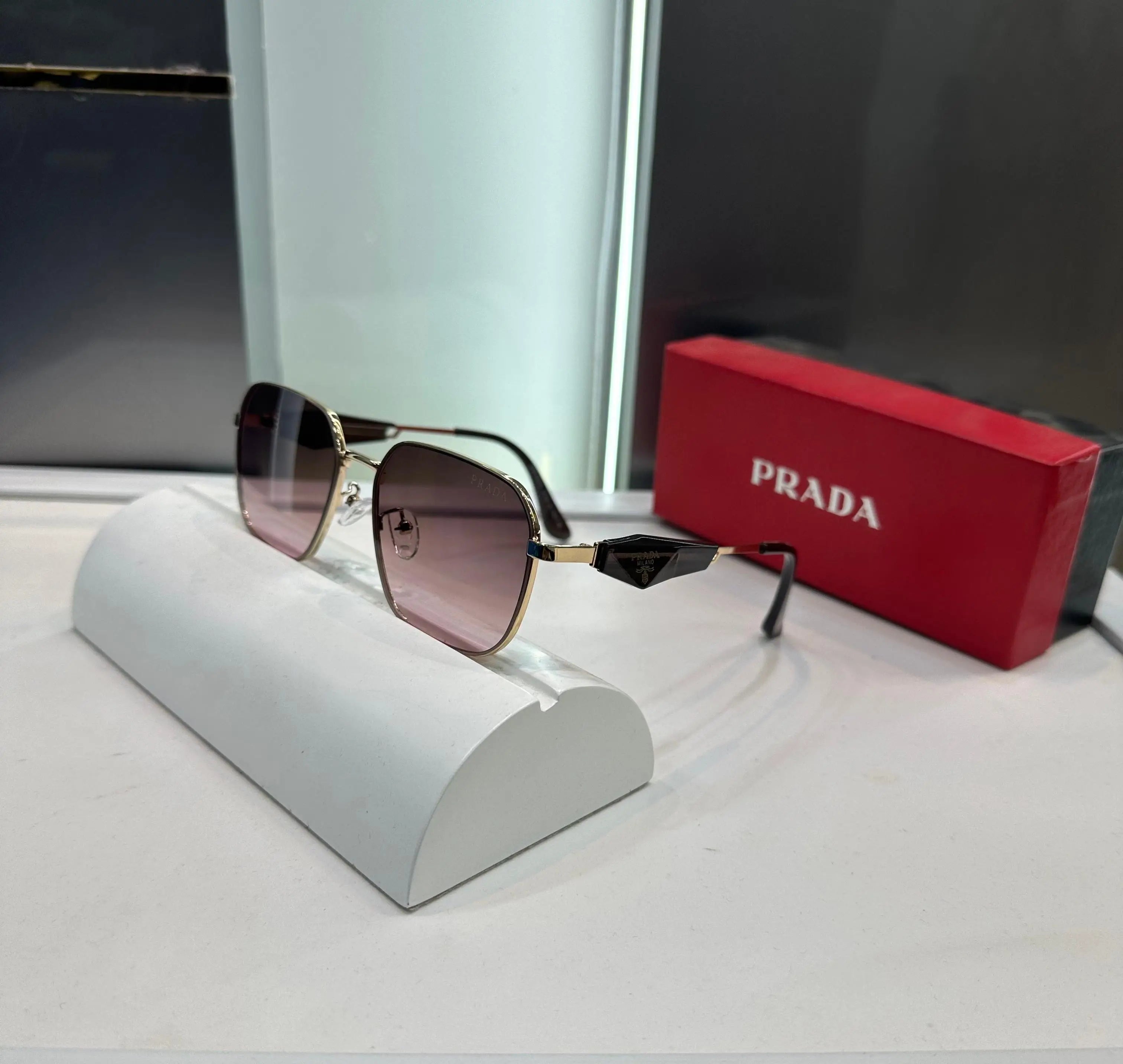 Prad a Gold Brown Premium Shade 527