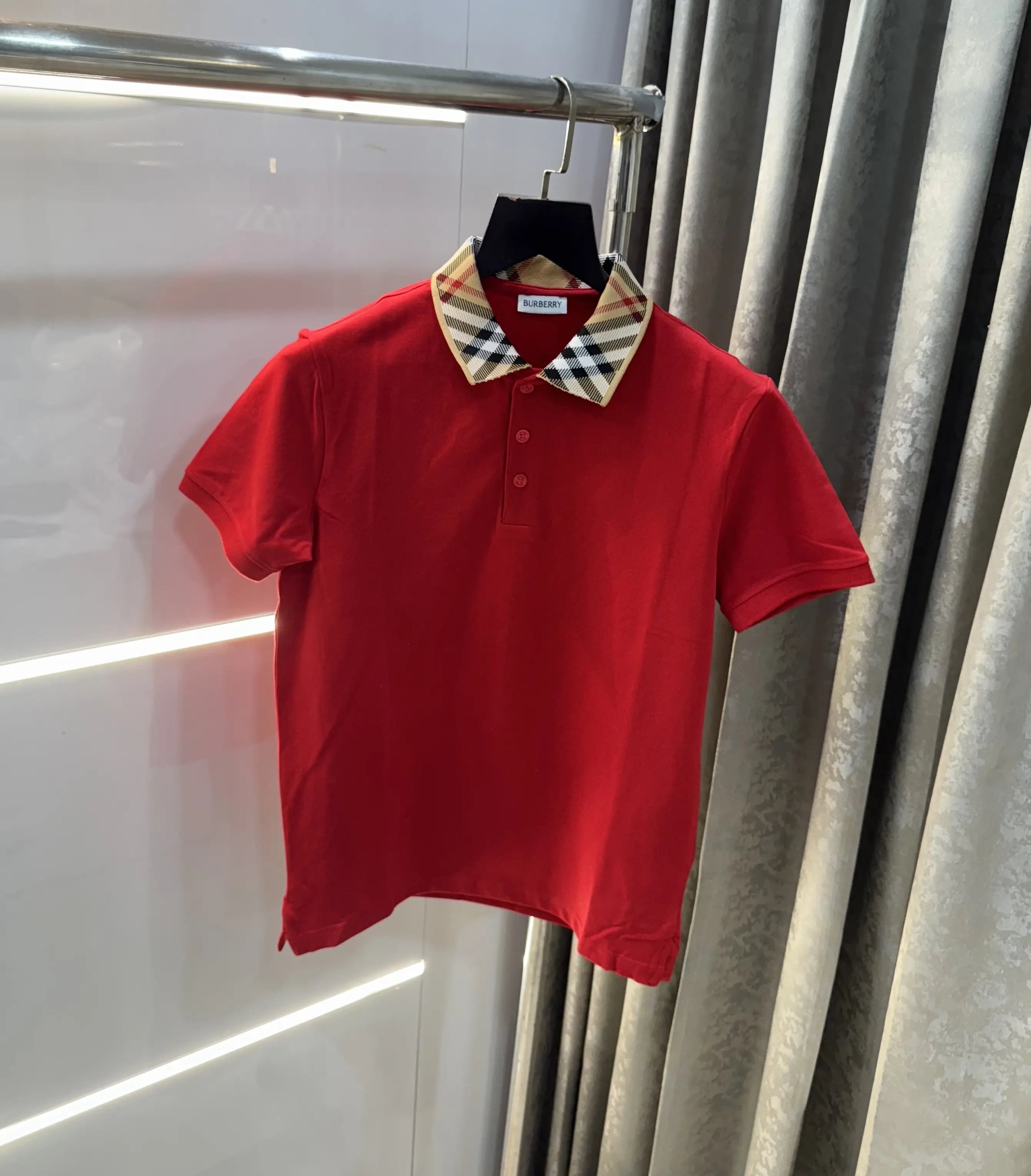 Burberr y Red Logo Work Imported Polo T-Shirt