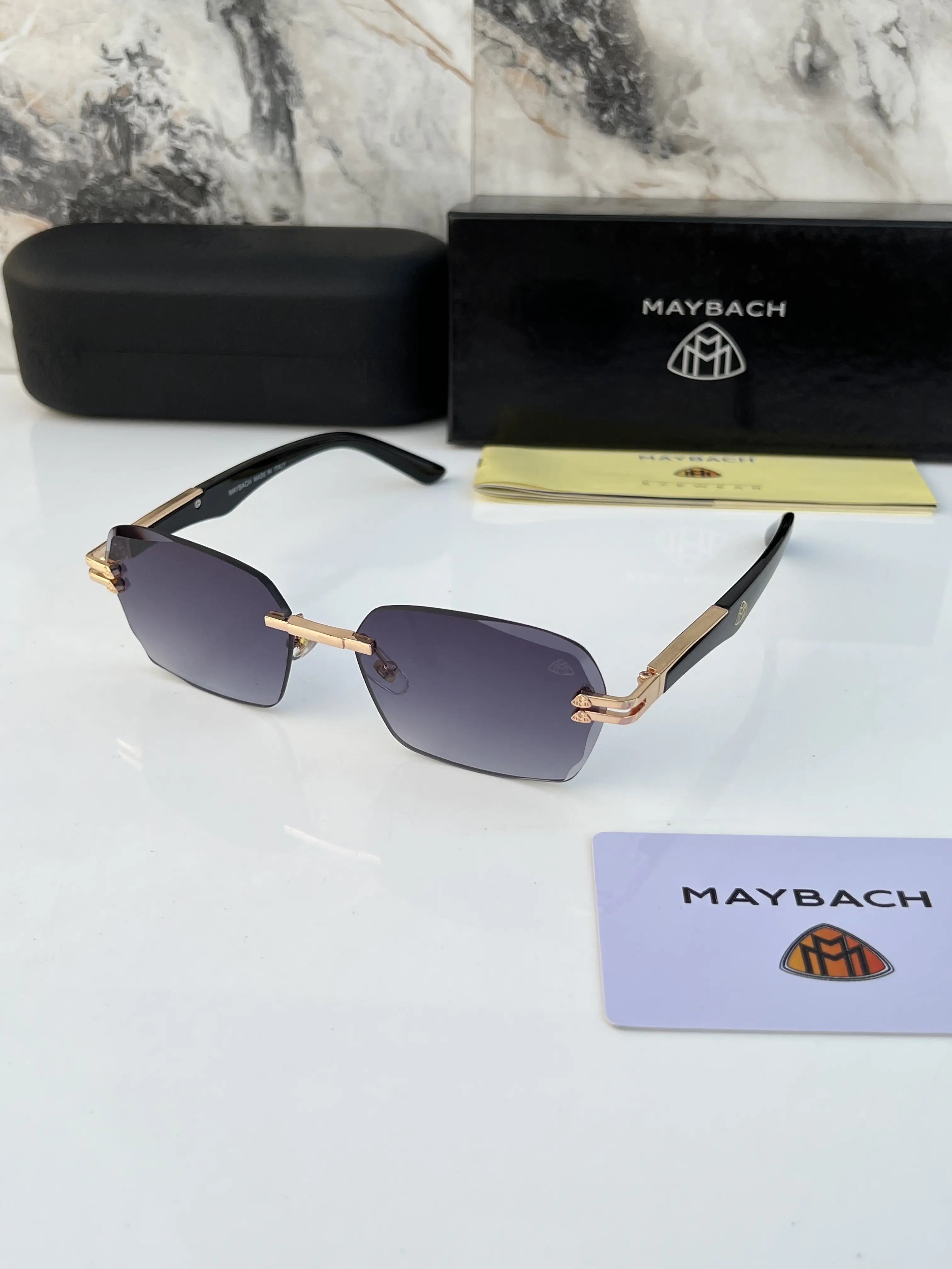Maybach_2571_gold_black_shaded