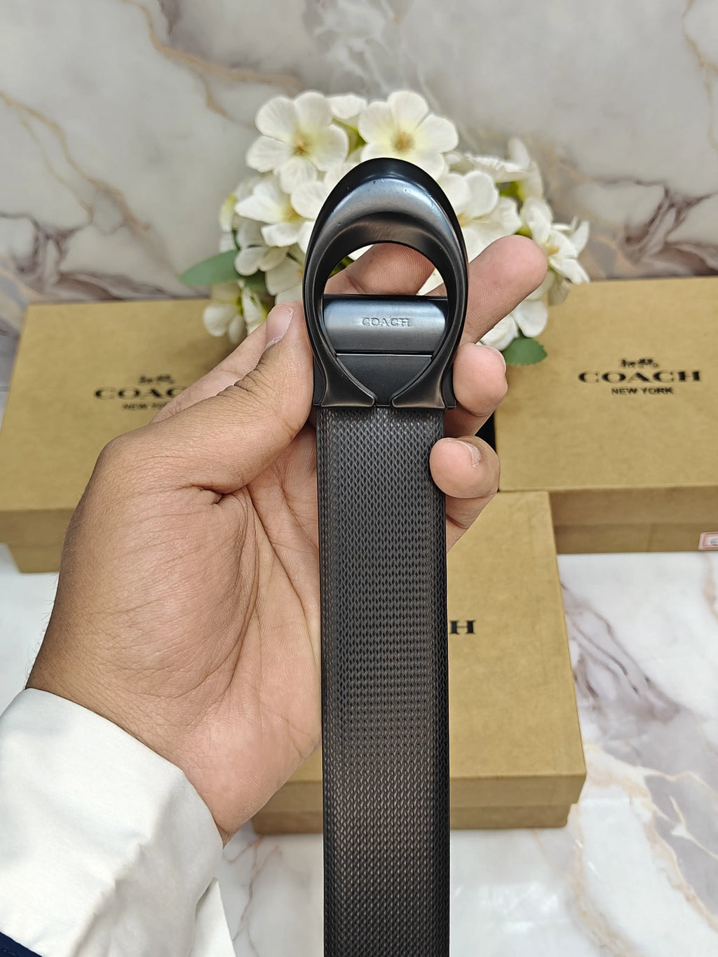 COACH PREMIUM QUALITY REVERSEABLE BELT WITH OG BOX C-406