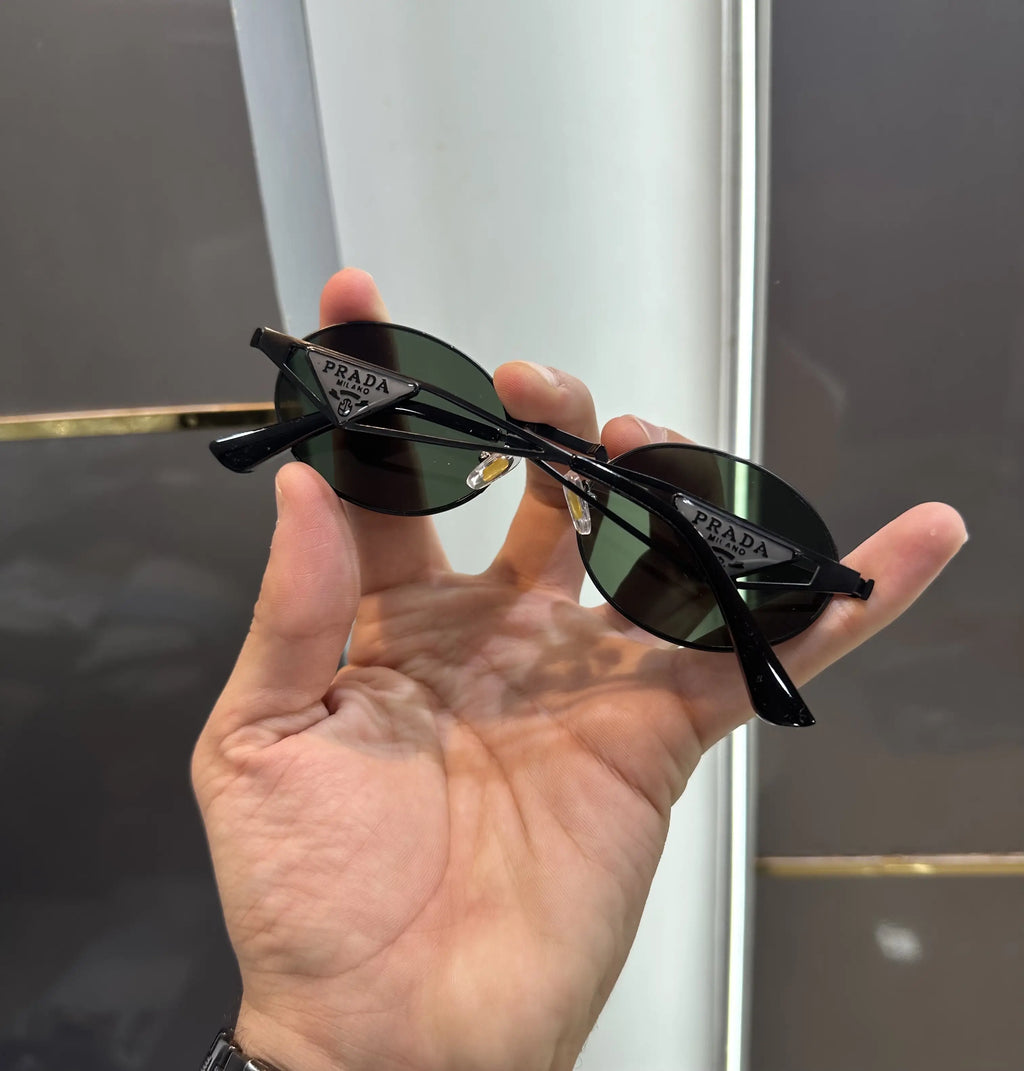 Prad a Gunmetal Green Milano Premium Shade 182