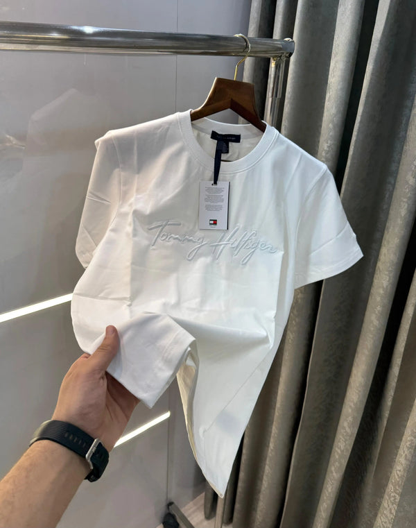 Tomm y Hilfiger White  Printed Premium T-Shirt
