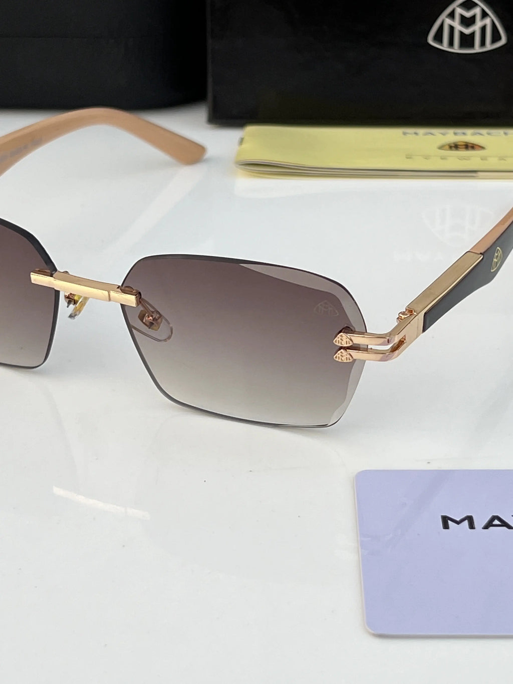 Maybach_2571_gold_brown