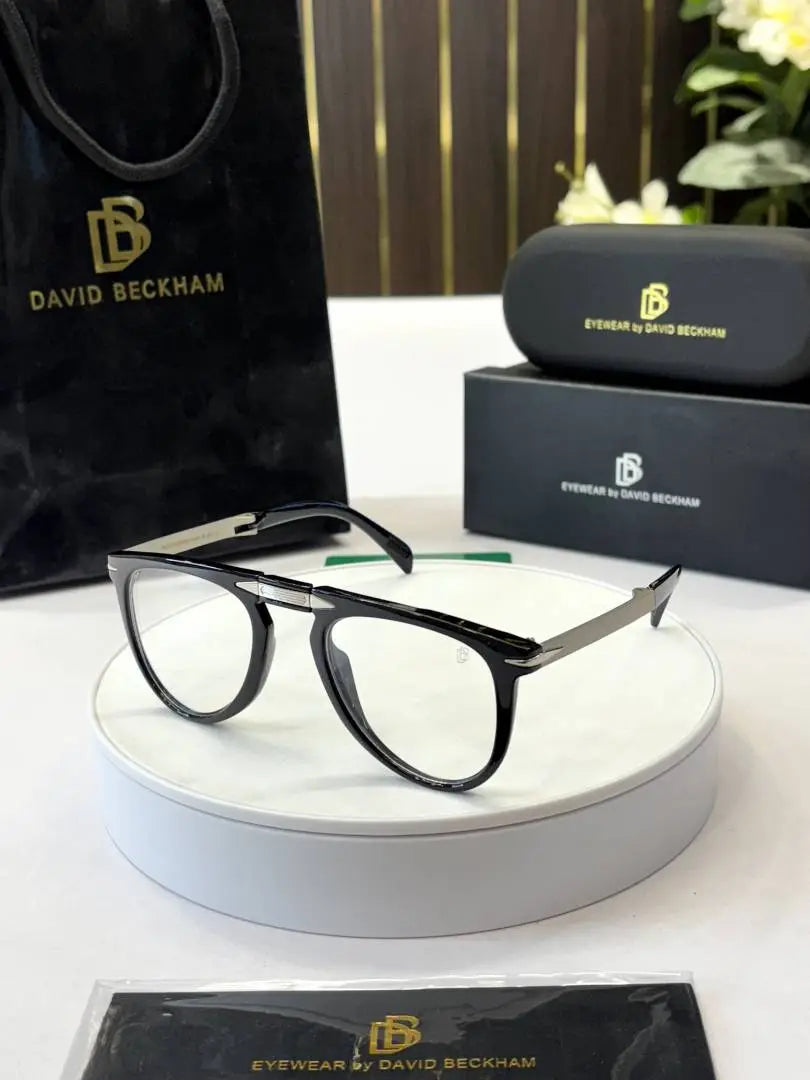 _David_becham_1040_fold_plano