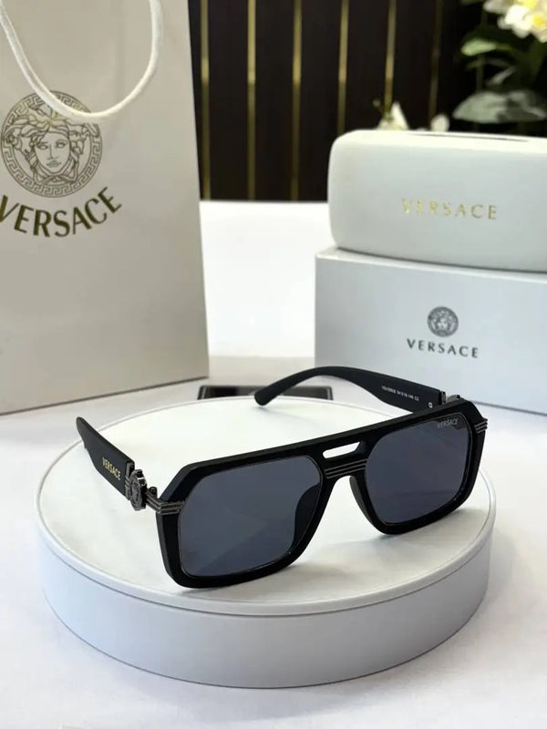 _Versae_4399_full_blk