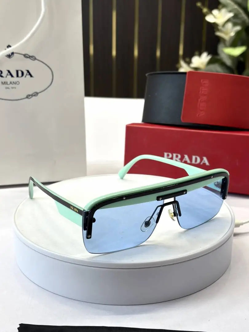 _Prada_13_aqua_