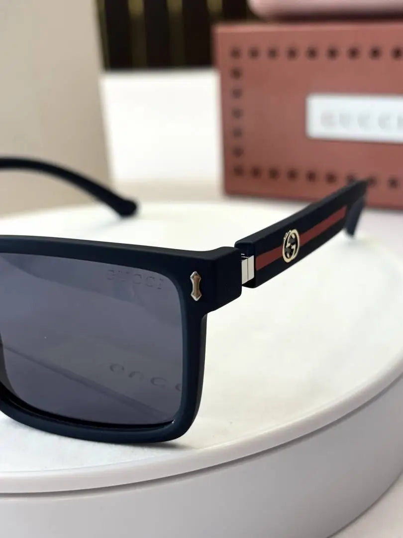 _Gucci_8949_