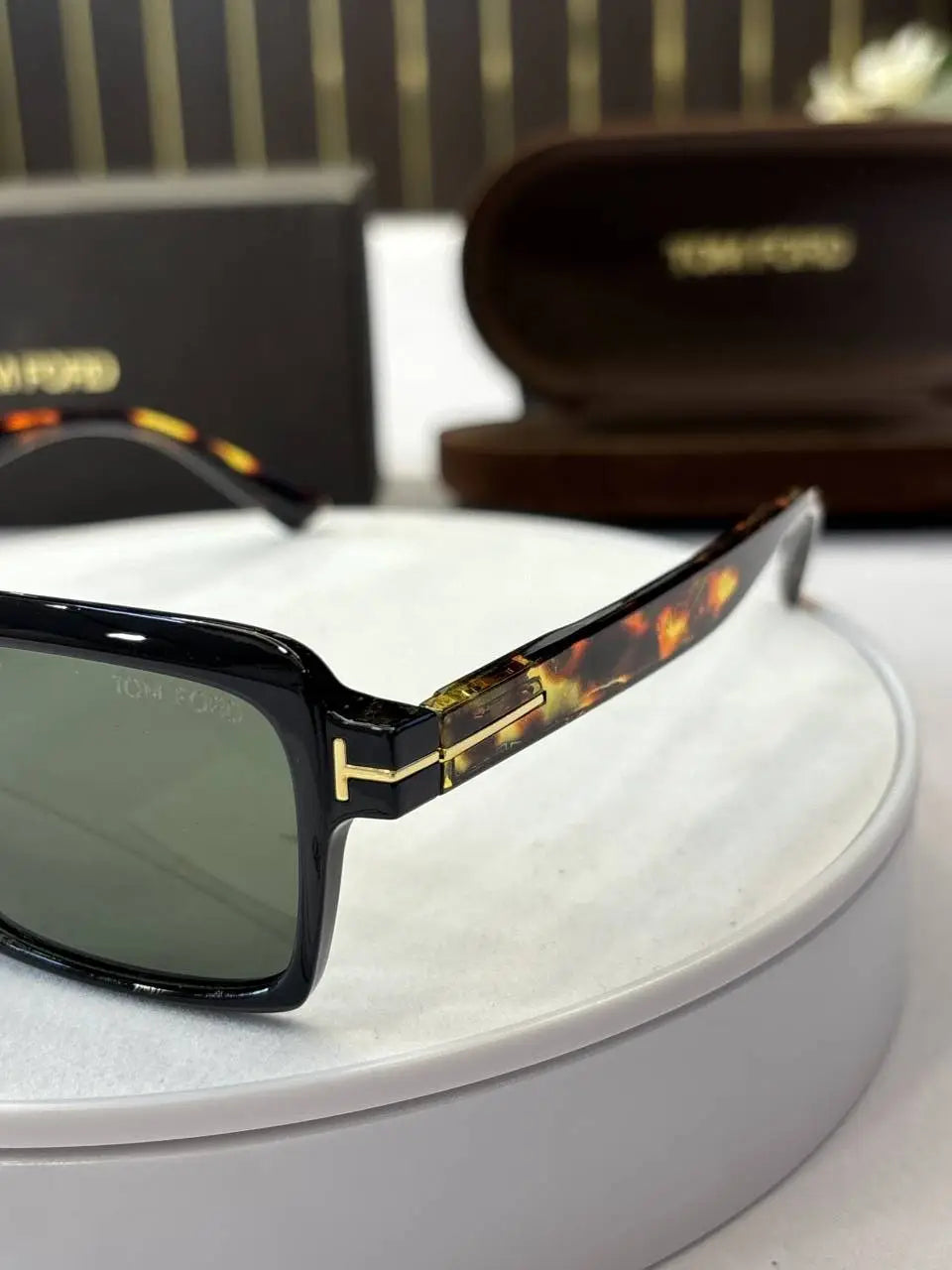 _Tom_ford_M11-46_