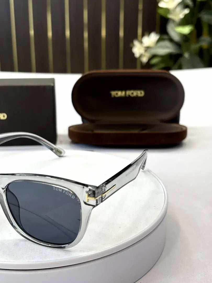 _Tom_ford_8803_