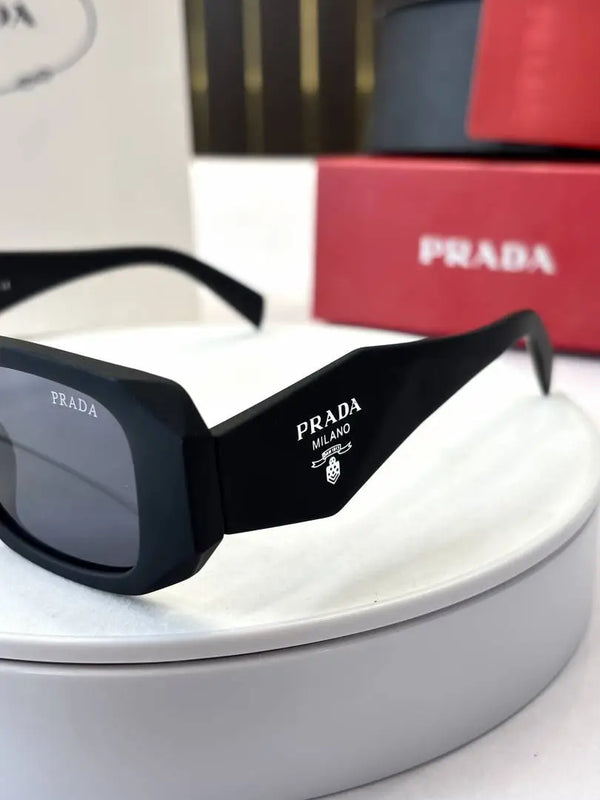 _Prada_8679_blk
