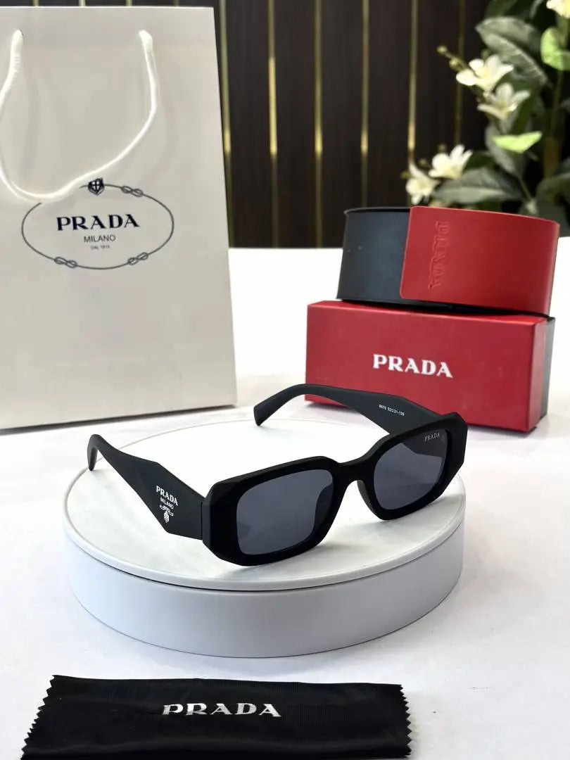 _Prada_8679_blk