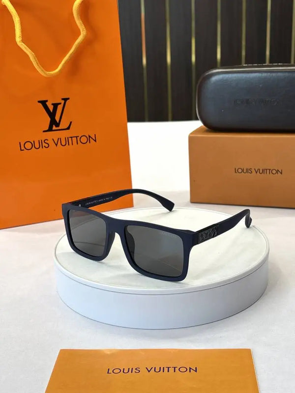 _Louis_vuitton_4577_matt_blue